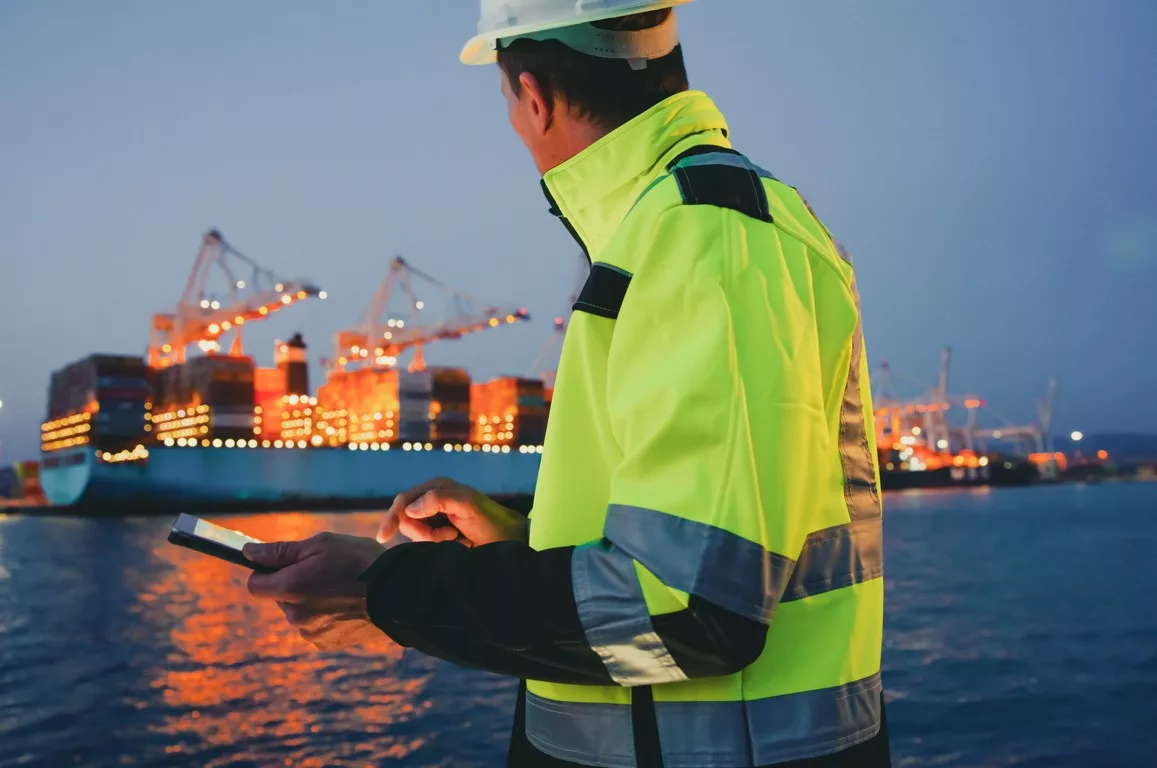Customs inspection port ship tariffs istock simonskafar 1401294647