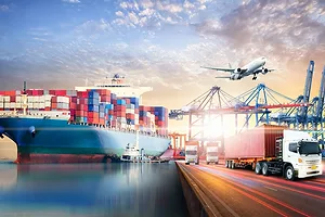 FREIGHT RATES OCEAN TRUCK RAIL TRANSPORTATION GLOBAL TRADE iStock-Tryaging-1266958681.jpg