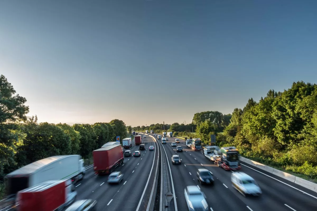 Uk truck roads trucking traffic istock yevtony 980117574