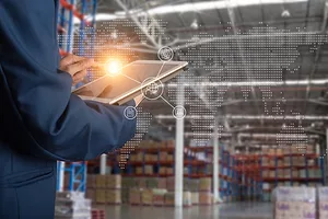 WAREHOUSE AUTOMATION TECHNOLOGY iStock-Yozayo-1094241146.jpg